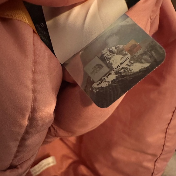 The North Face Pink Puffer Jacket - Picture 4 of 4
